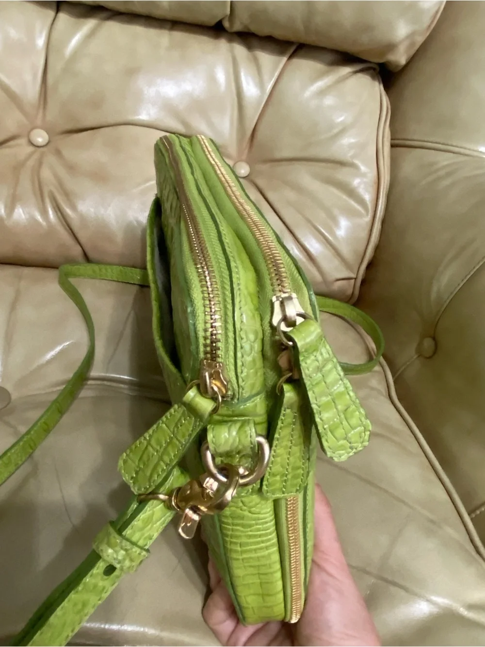 LKNW Brahmin iPad/Tablet Bag Built-in Wallet Organizer Crossbody Lime Melbourne - Picture 10 of 16